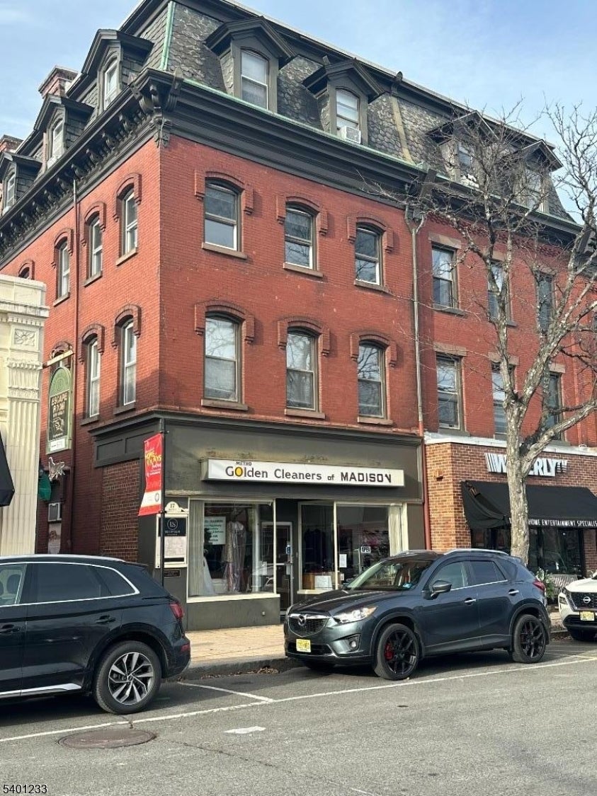 Photo of Listing #4001302