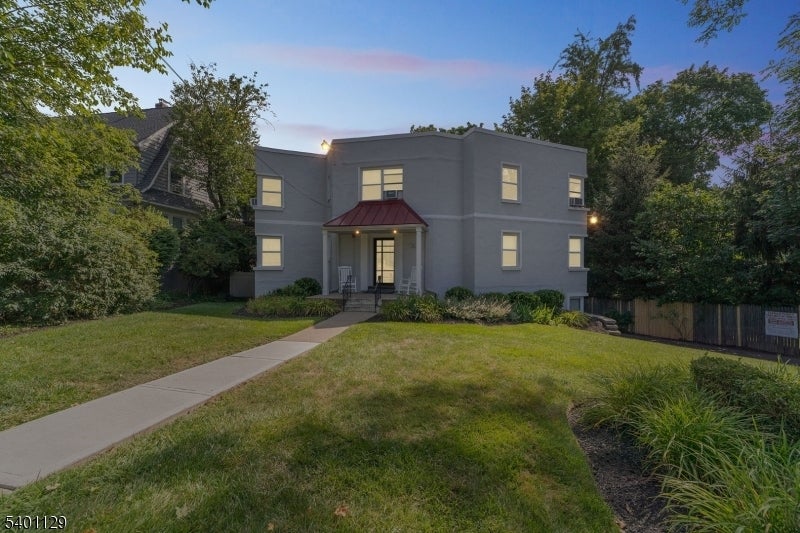 Photo of Listing #4001520