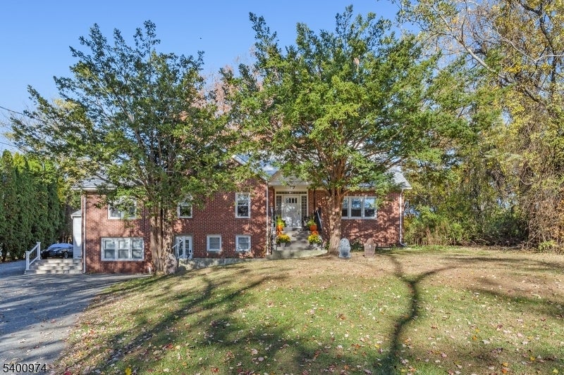 Photo of Listing #4001874