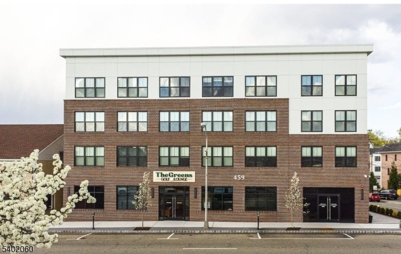 Photo of Listing #4002001