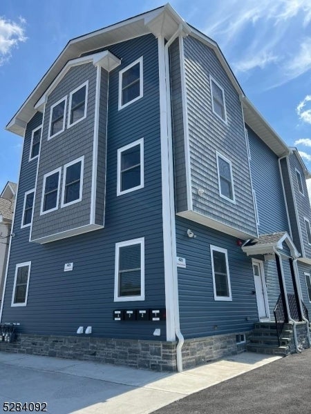 Photo of Listing #4002482