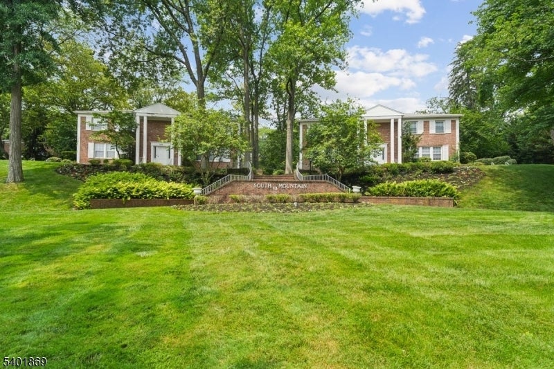 Photo of Listing #4002831