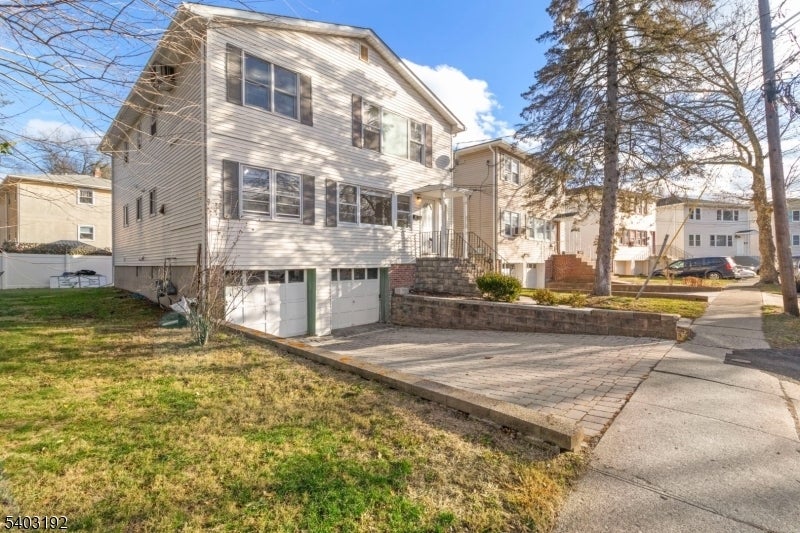 Photo of Listing #4002874