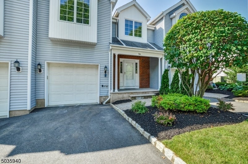 Photo of Listing #4004263