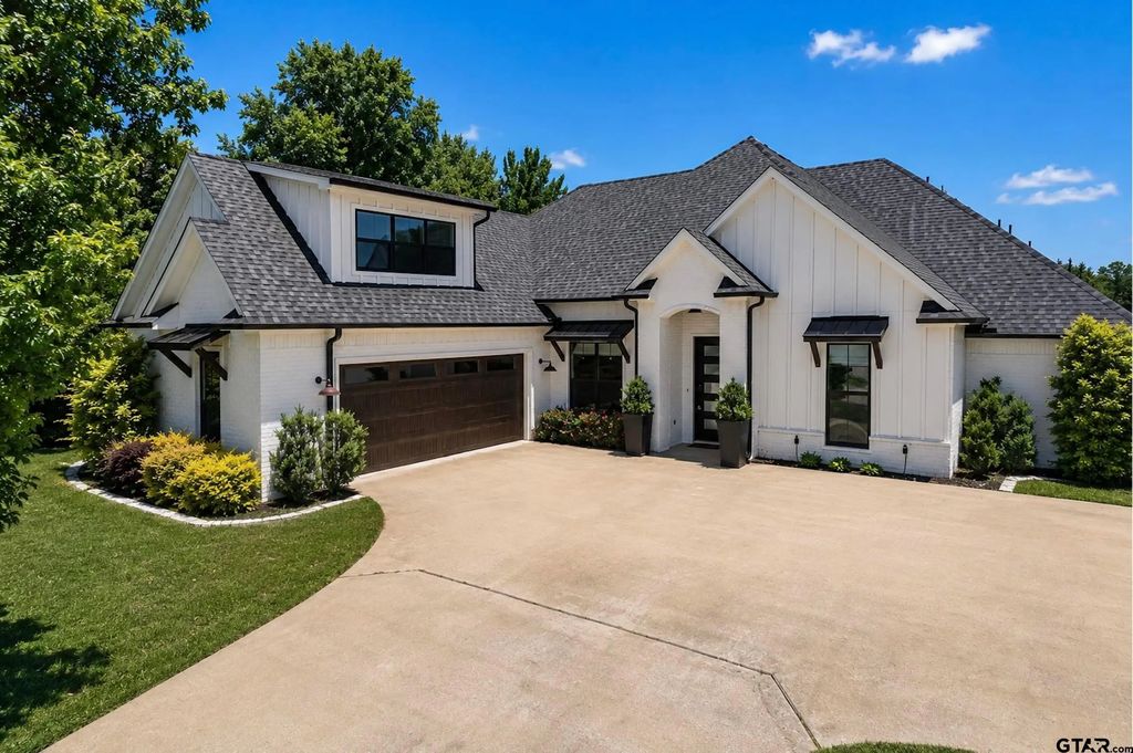 110 Coventry, Bullard