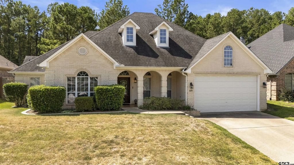 618 Huntwick Ln, Tyler