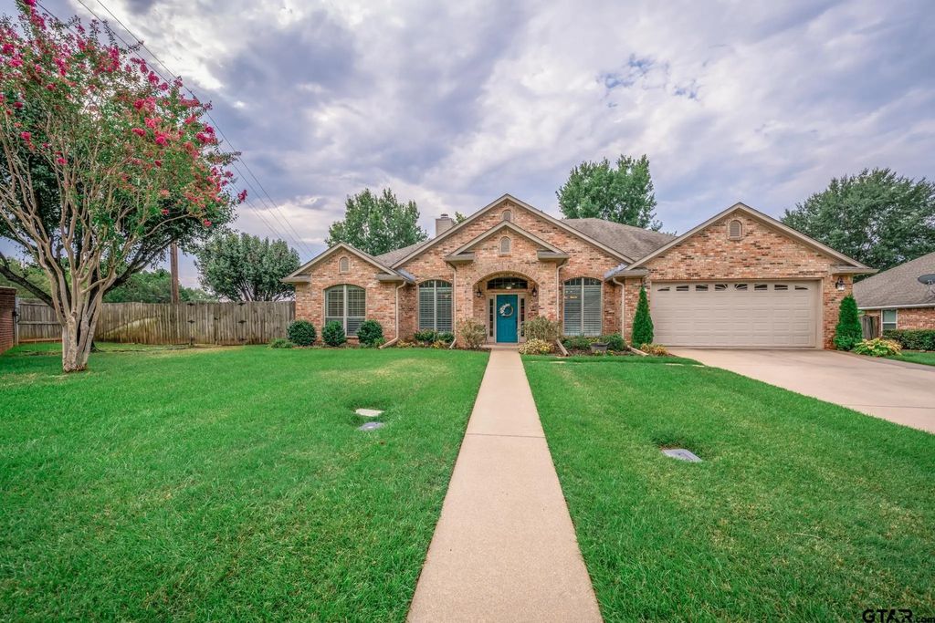 101 Cotton Valley Trl, White Oak
