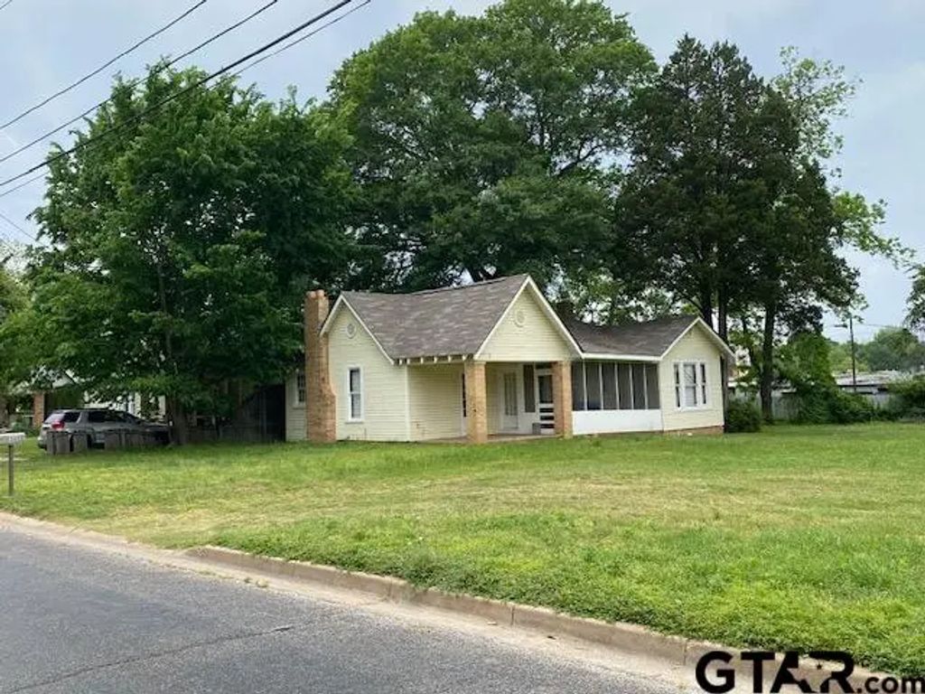 302 W College Street, Athens