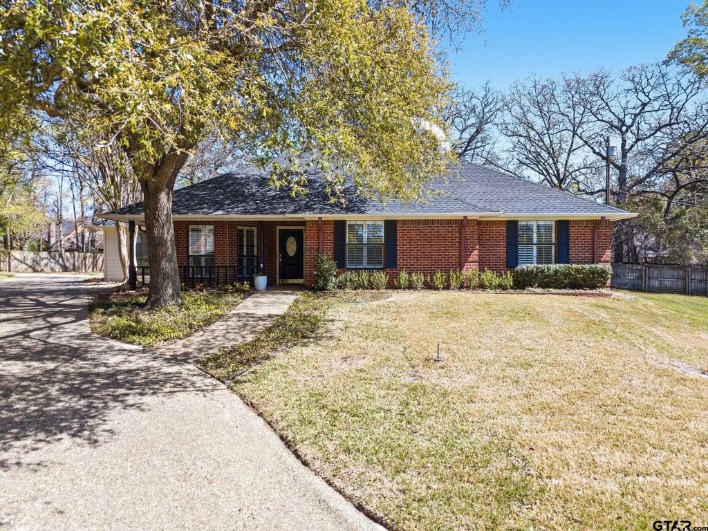 3308 Moss Glen Cir., Tyler