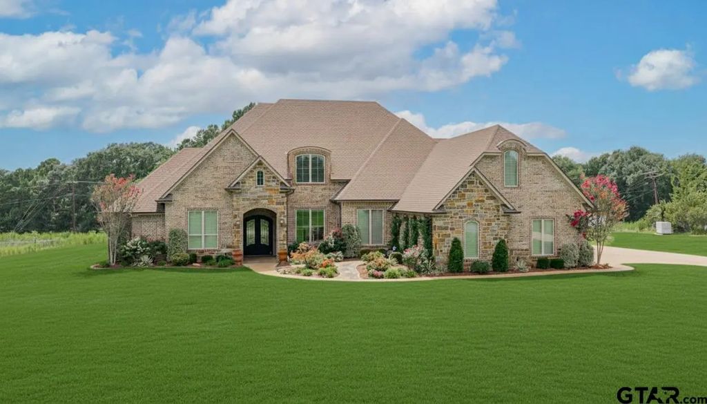 200 Weldon Ln, Longview
