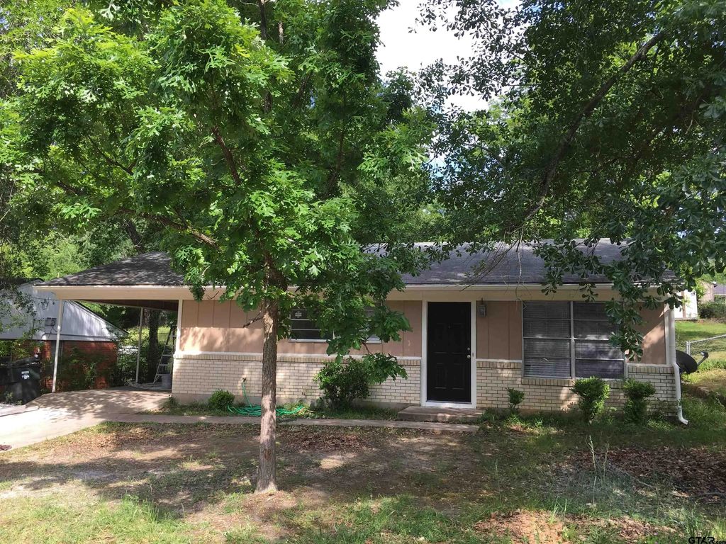 2011 Lee St, Tyler