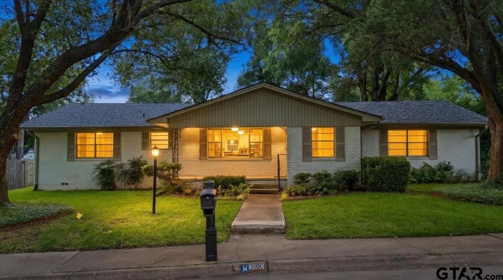 1000 Westwood Dr, Henderson