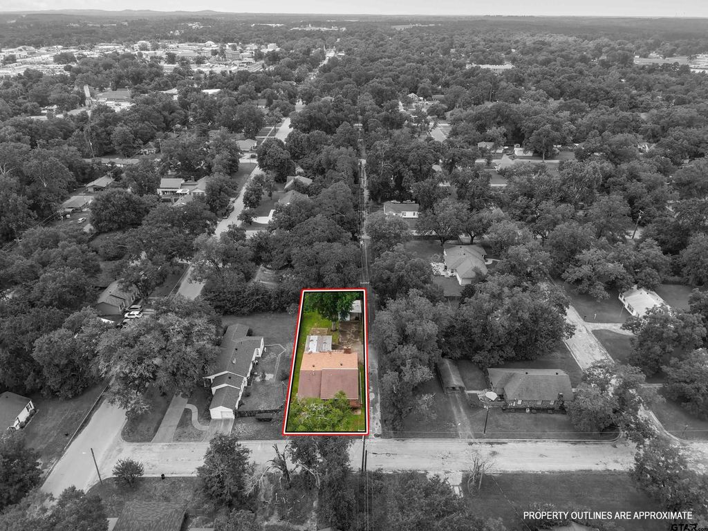 509 Park St., Gilmer