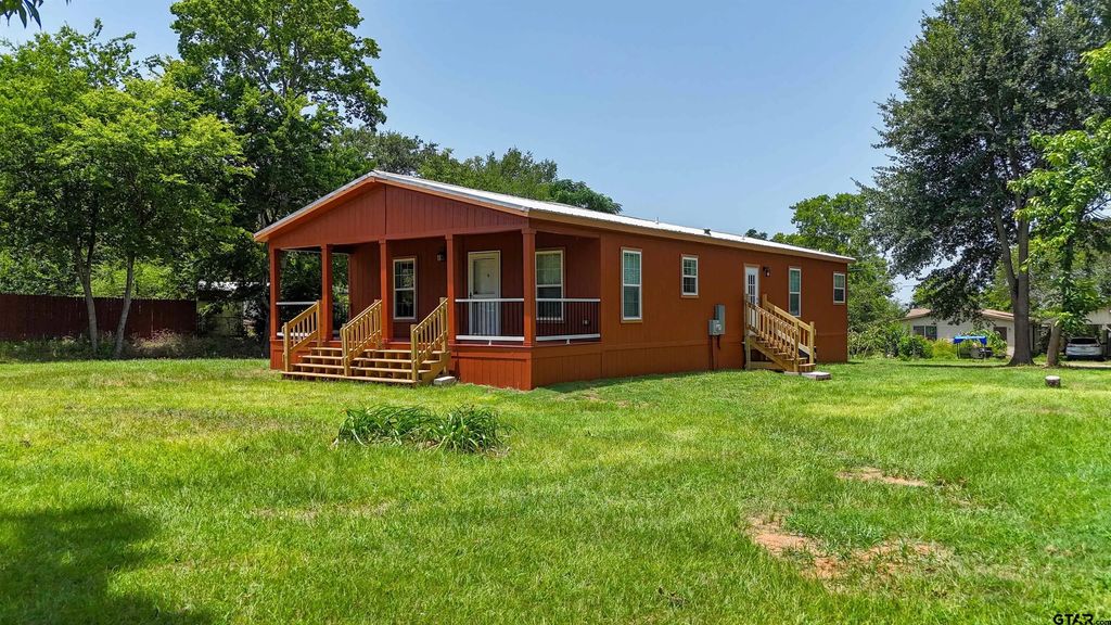 11165 Cr 4117, Frankston