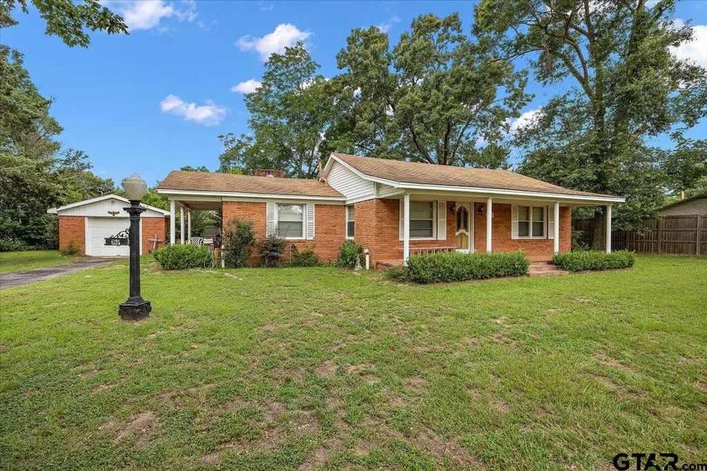 190 Fairview, Rusk