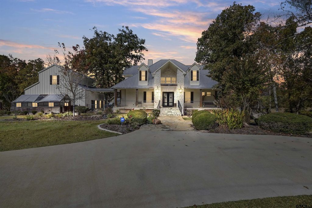8545 N Fm 726, Diana