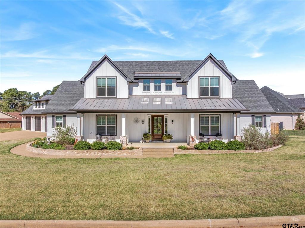 202 Winged Foot Dr, Hideaway
