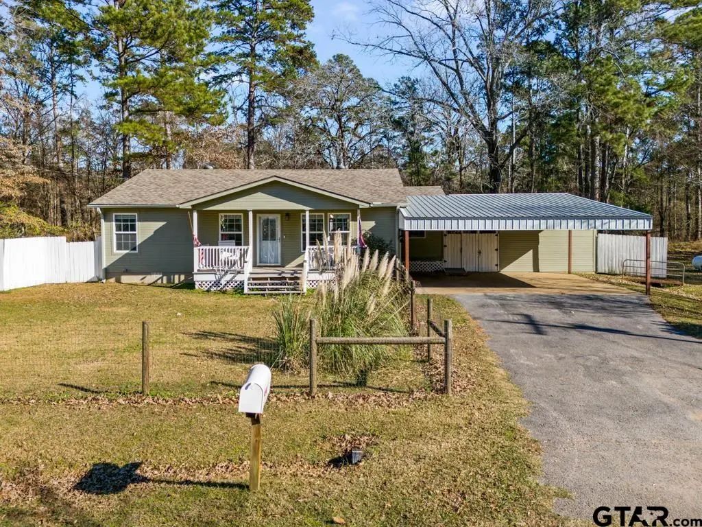661 Crestwood Drive, Avinger
