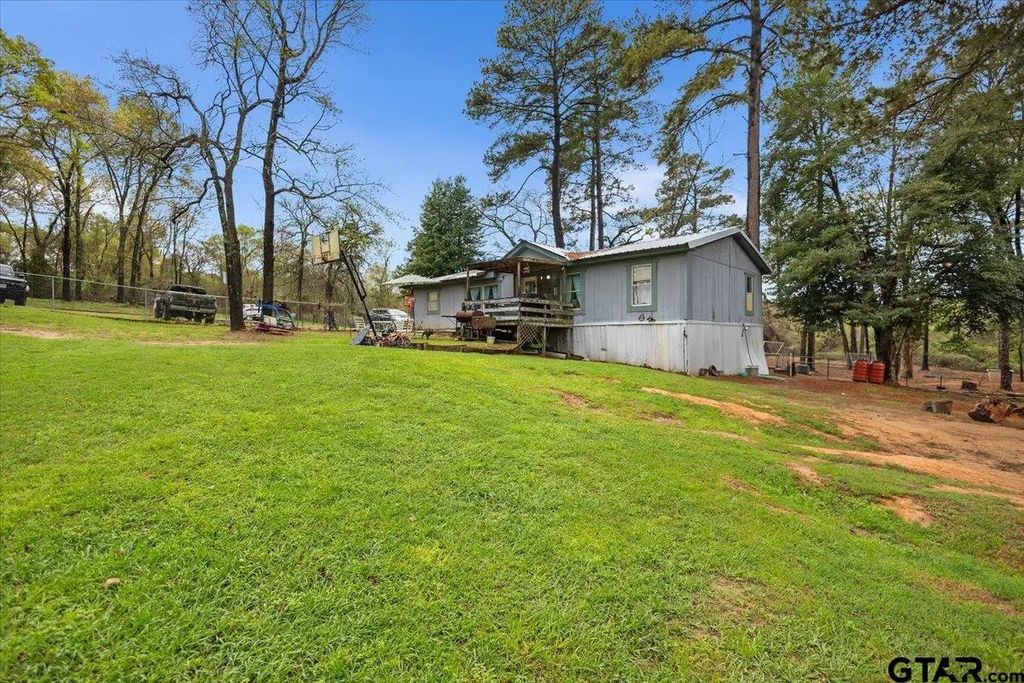21133 Oak Drive, LaRue