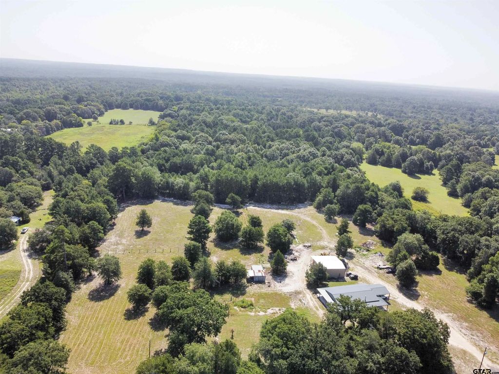 1115 County Road 3160, Quitman