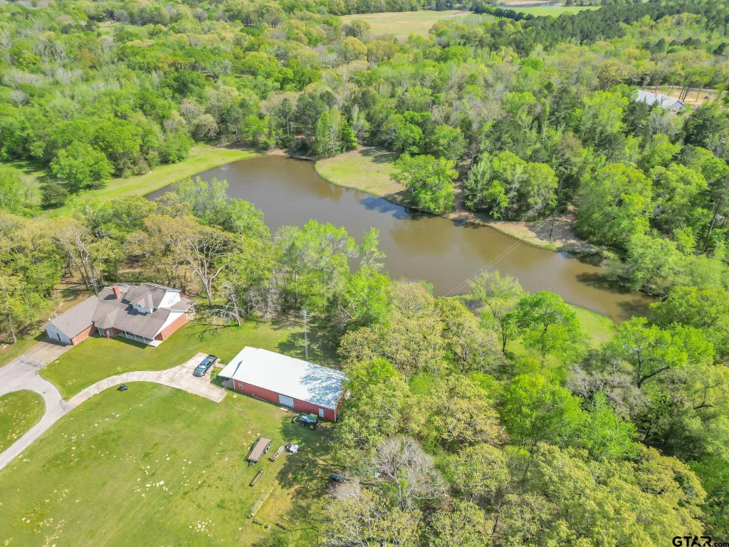 18340 County Road 479, Lindale
