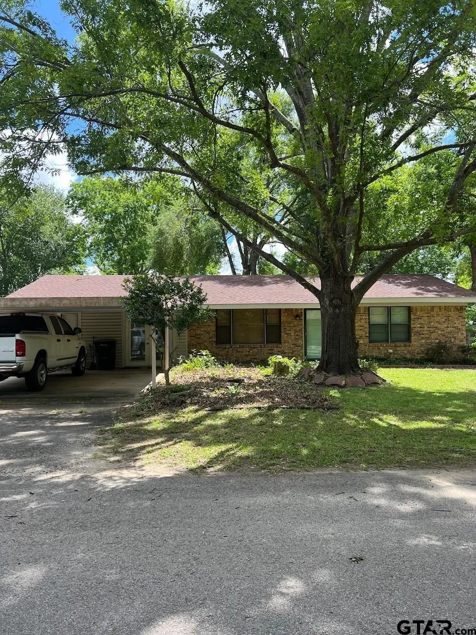 320 Bowers St, Lindale