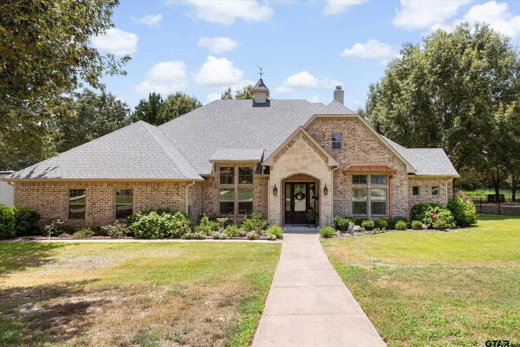 22828 Babes Landing, Lindale