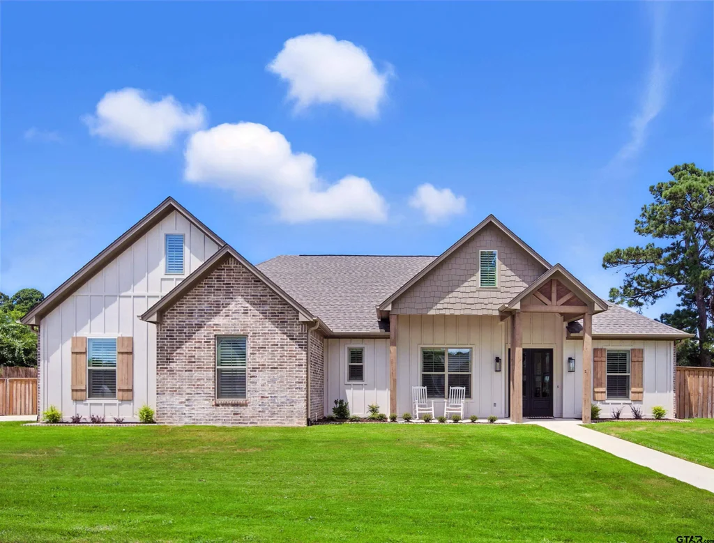 160 White-n-gail Lane, Bullard