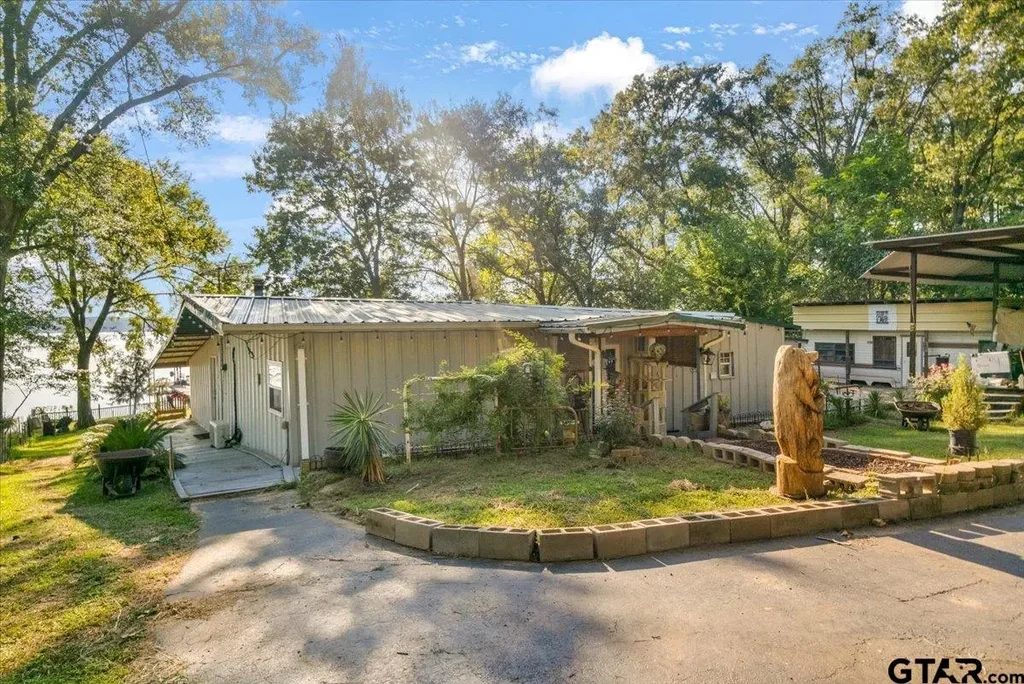 16074 Cr 4256, Henderson