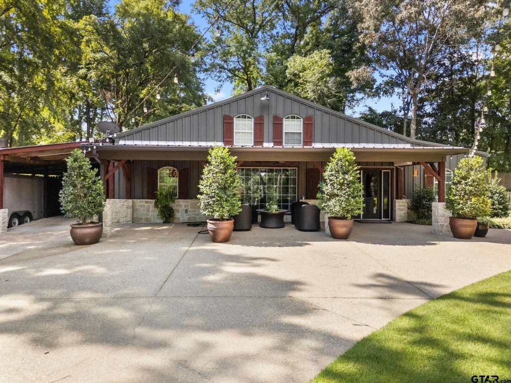 17924 Cr 2332, Whitehouse