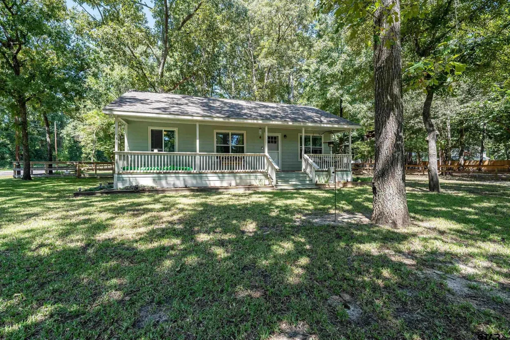 230 Debra Dr, Bullard