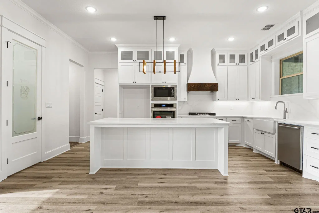 11905 Tara Lane, Lindale