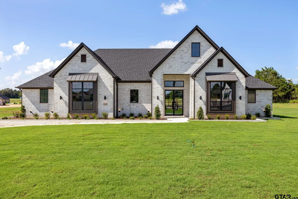 11418 Tucker Circle, Flint