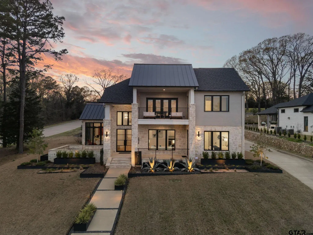 2432 Bellview Circle, Tyler