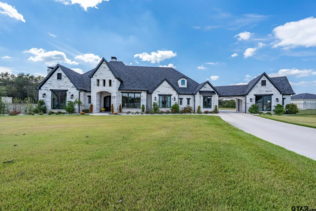 15601 Stampede Run, Tyler