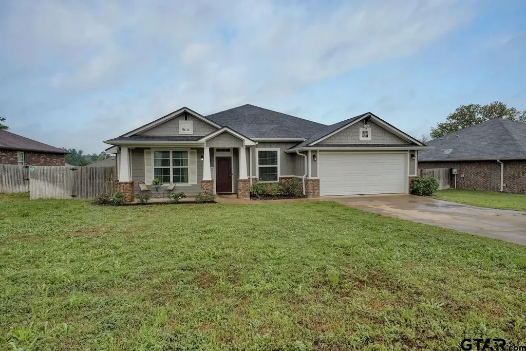 500 Asher Lane, Lindale