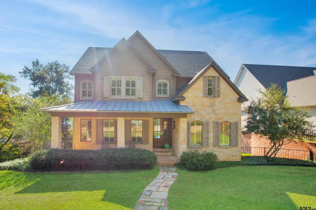 1712 Leisure Ln, Hideaway