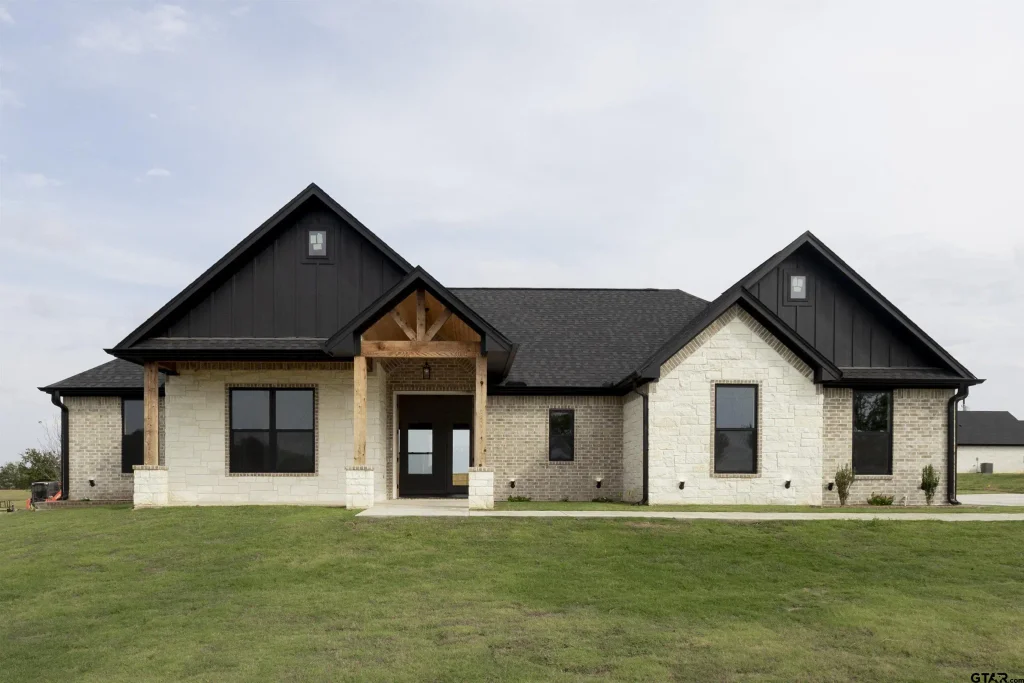 15584 County Road 434, Lindale