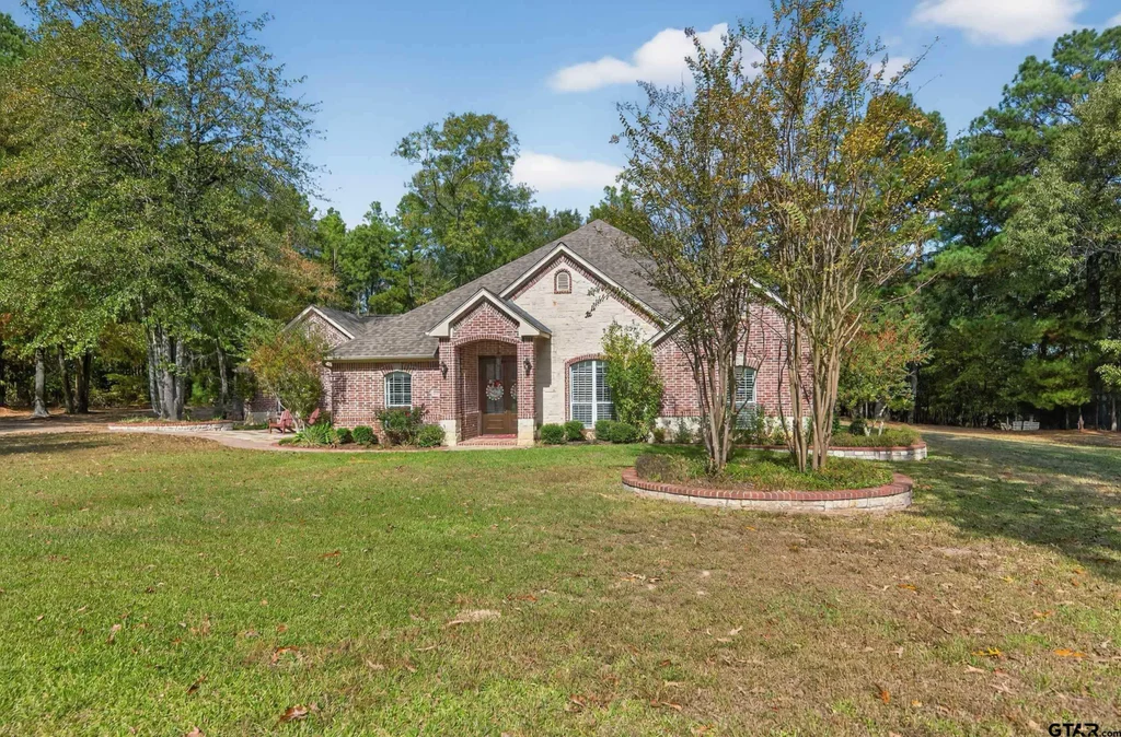 24130 Stallion Park Place, Lindale