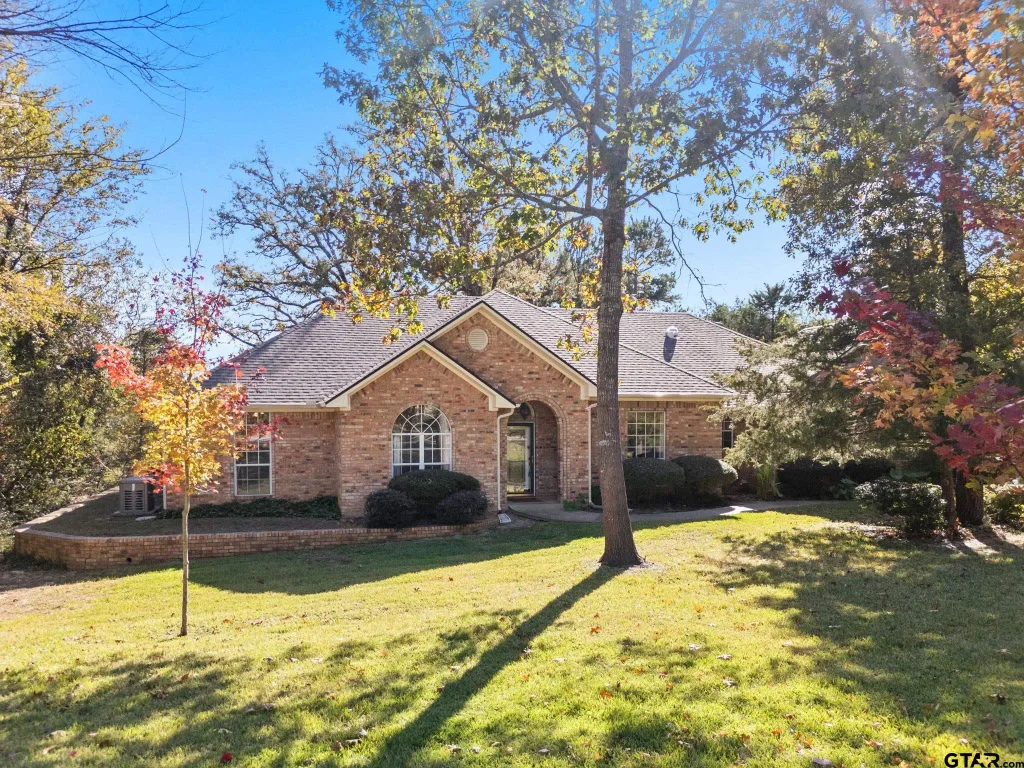 12900 Winding Oak, Lindale