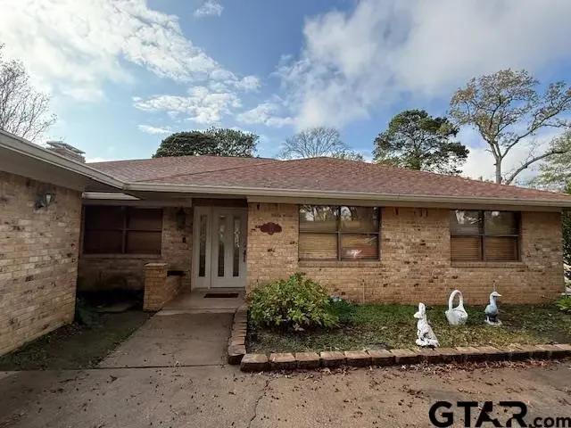 110 Williamsburg, Bullard