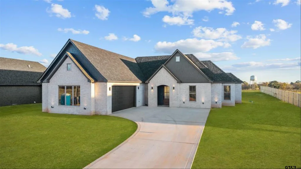 15674 Cr 436, Lindale