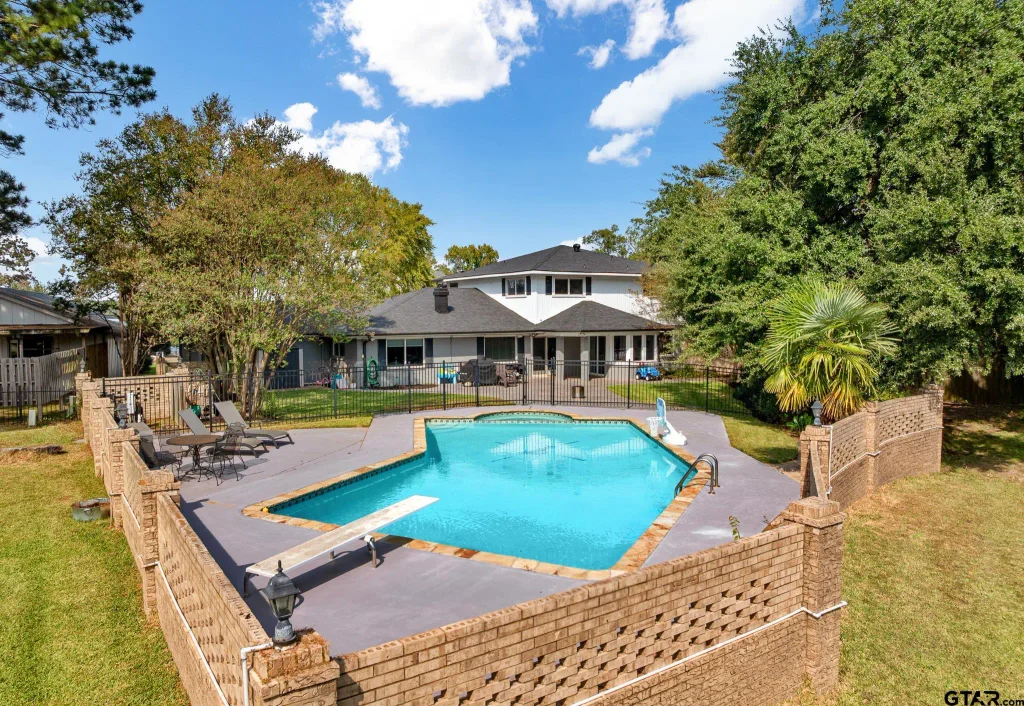 287 North Bay Drive, Bullard