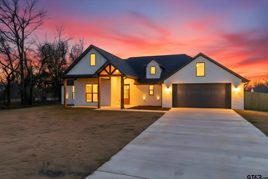15714 County Road 436, Lindale