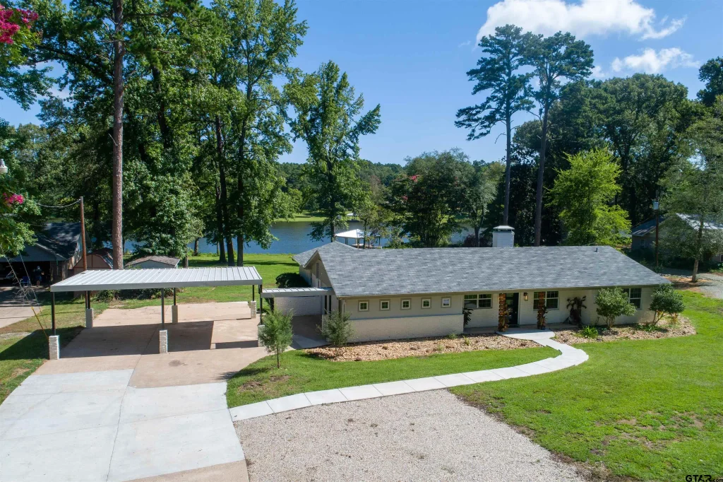 13426 County Road 468, Tyler