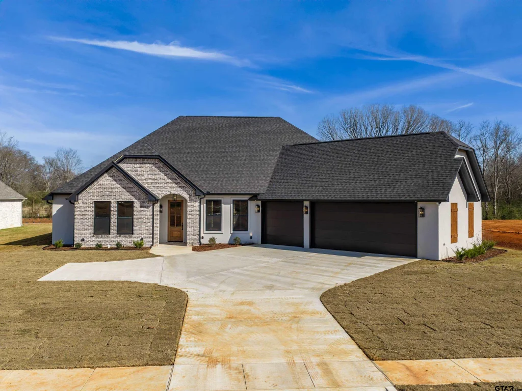 352 Heritage Way, Bullard