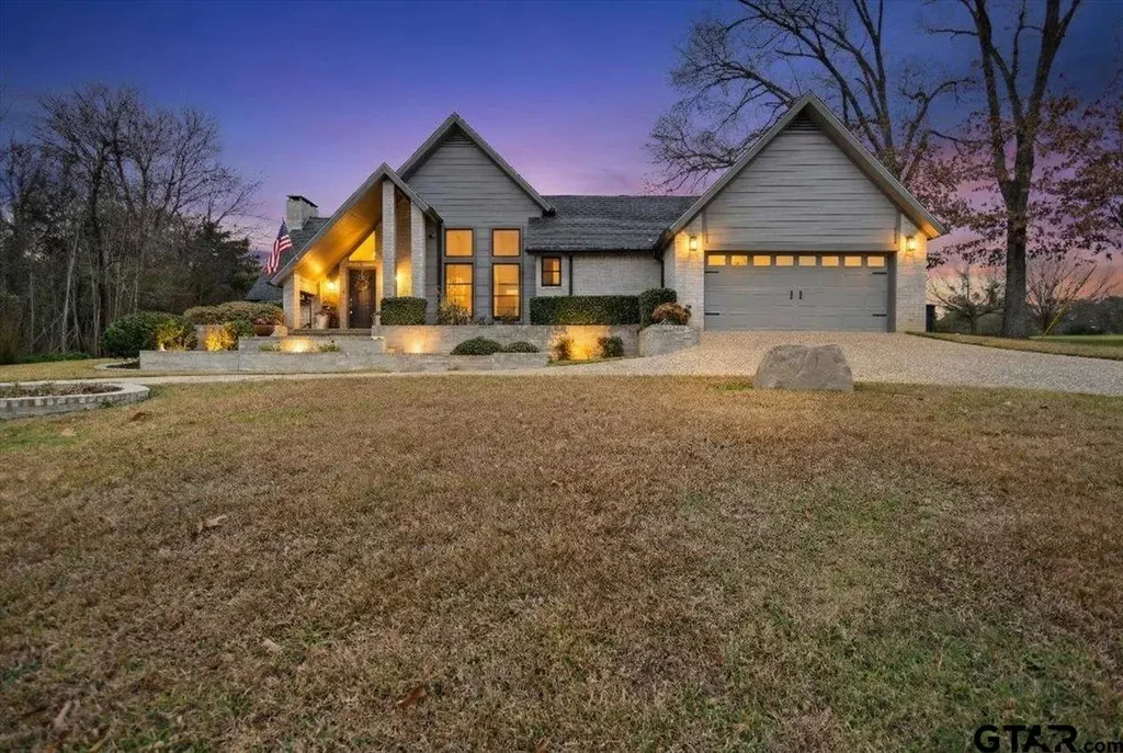 115 Hideaway Lane Central, Hideaway