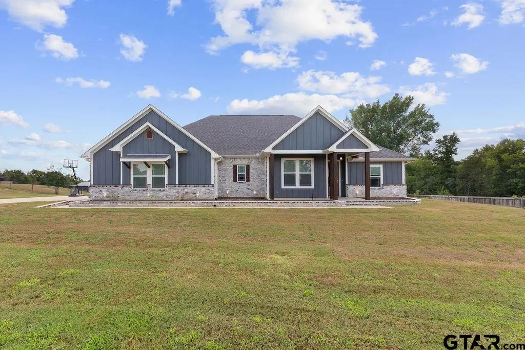 10577 County Road 41, Lindale