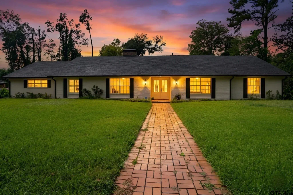 2917 Sunnybrook Drive, Tyler