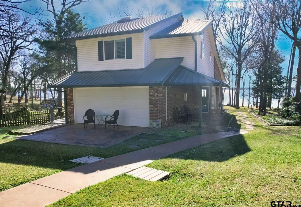 500 Private Road 5936, Yantis